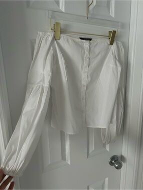 Express - Off-Shoulder White Button-Front Top Blouse